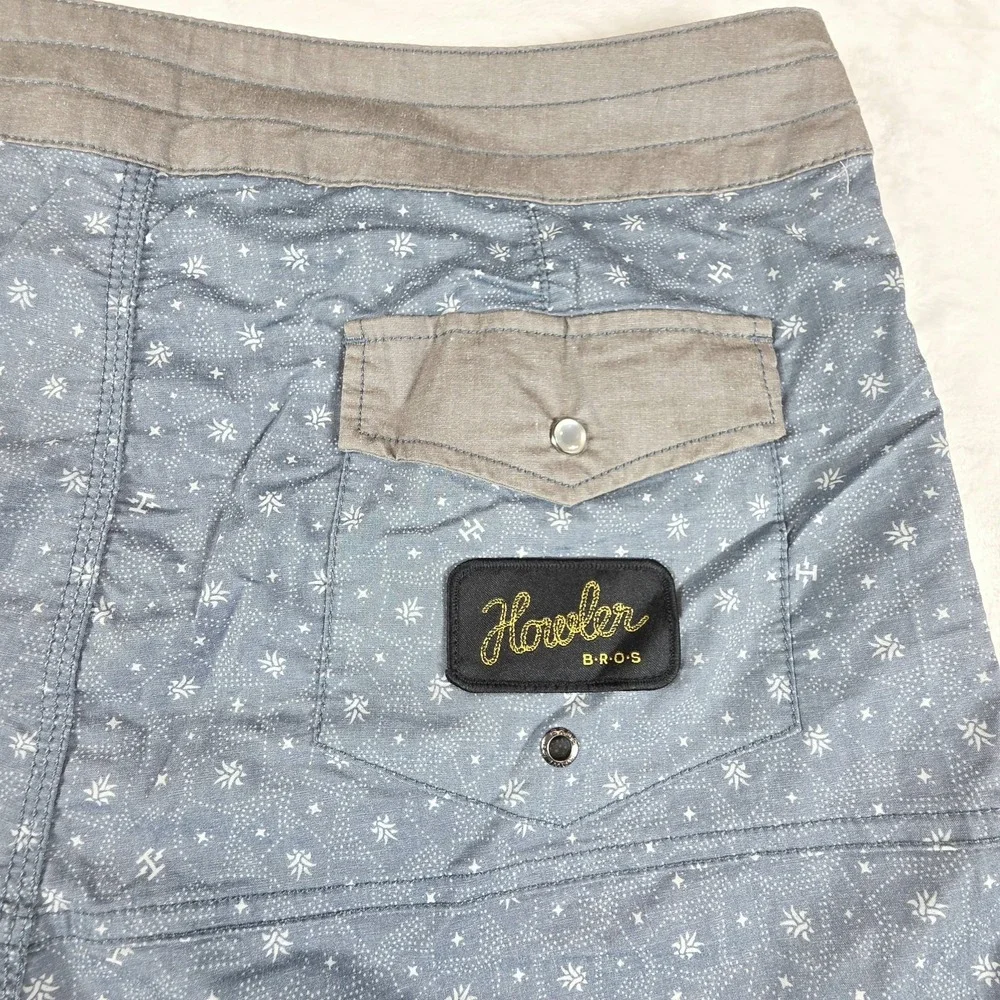 Howler Brothers Bros Blue Stretch Vaquero Swim Trunks Board Shorts Men's Size 34
